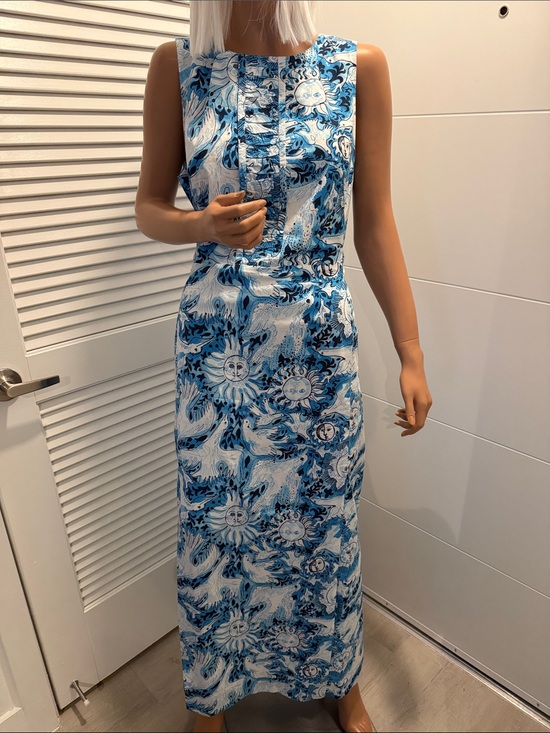 Lilly Pulitzer Dresses & Skirts - Lilly Pulitzer size 6 Sleeveless Blue & White Sunburst Print Maxi Dress